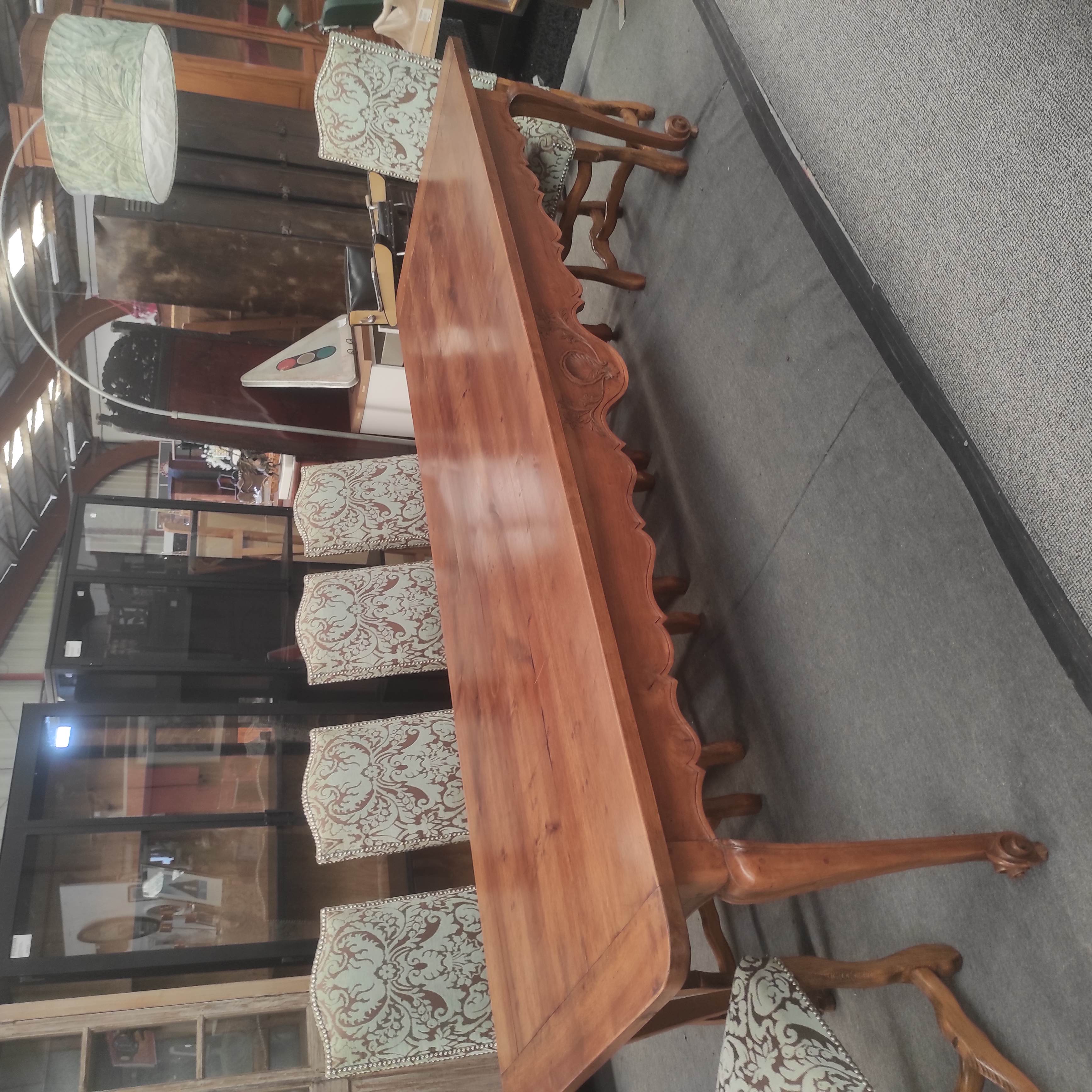 GRANDE TABLE DE REPAS 260/76/94 CM EN NOYER