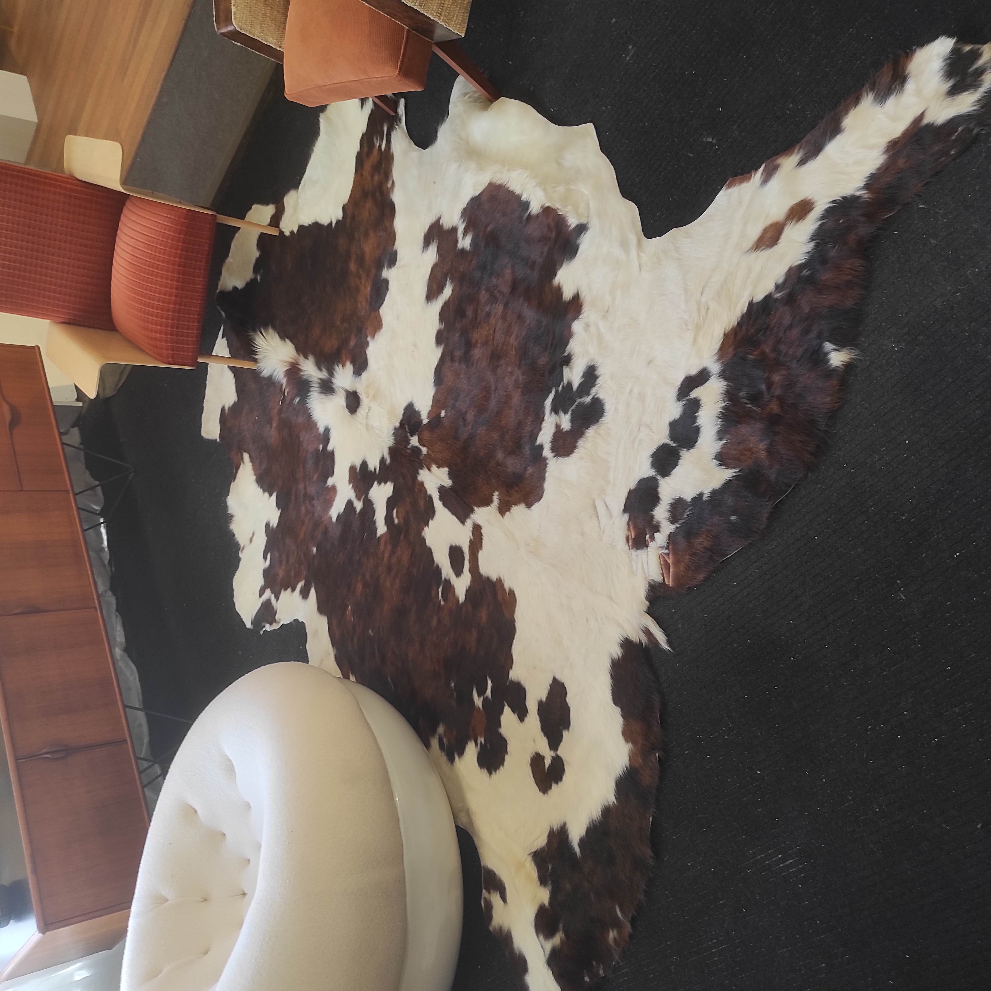 TAPIS VERITABLE PEAU DE VACHE 252/190 CM