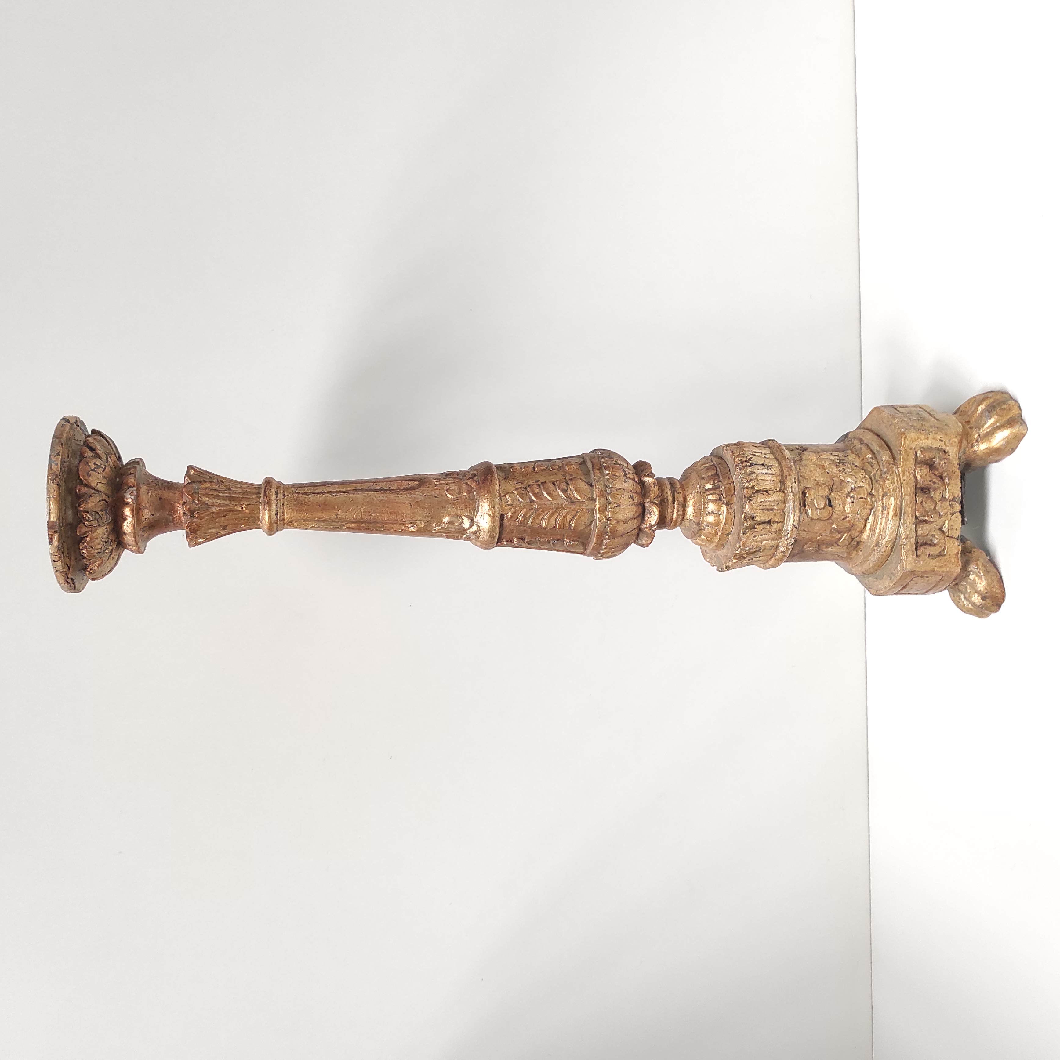 PORTE CIERGE ANCIEN EN BOIS DORE OR RICHE H 65 CM