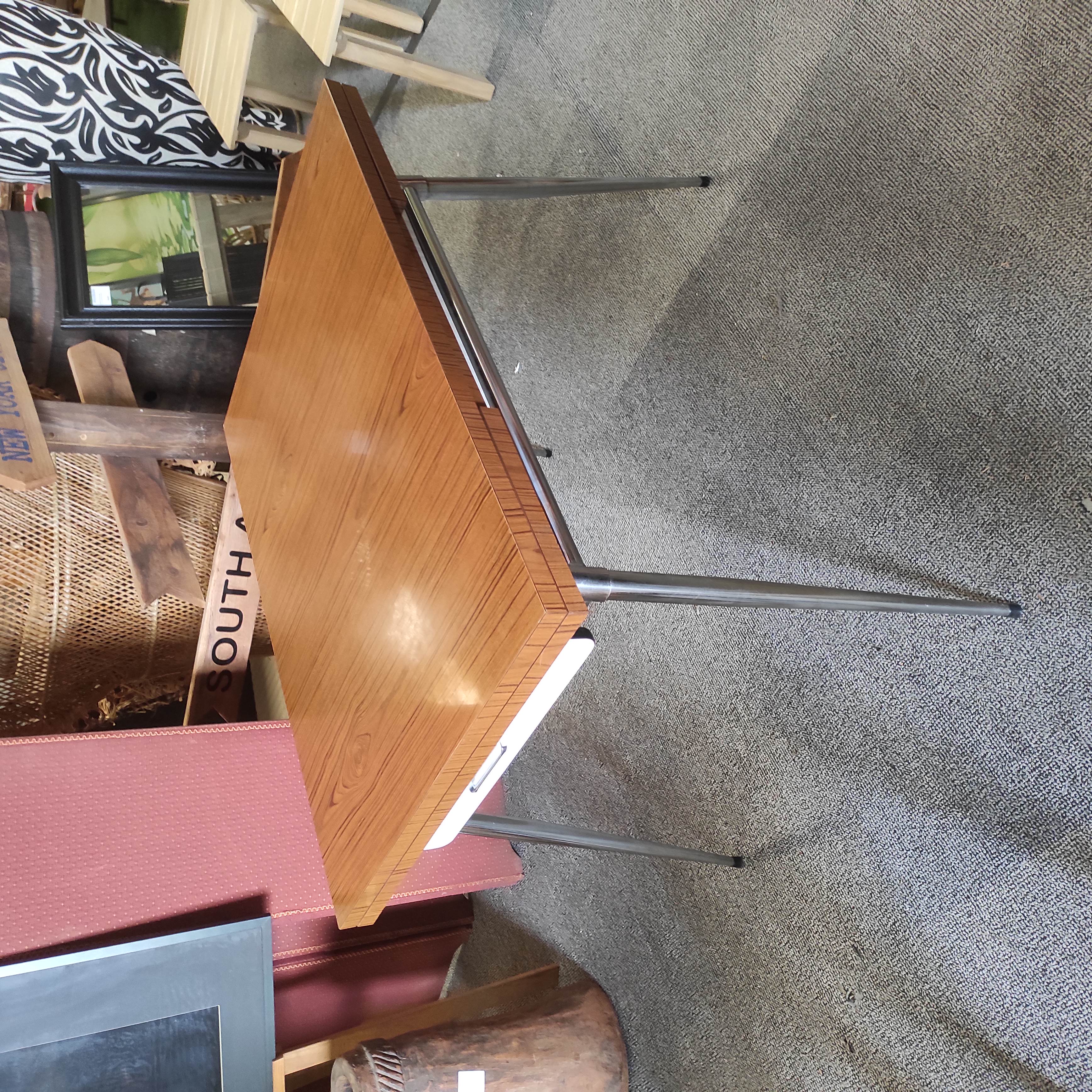 TABLE DE REPAS EN FORMICA 100/73/70 CM 2 ALLONGES