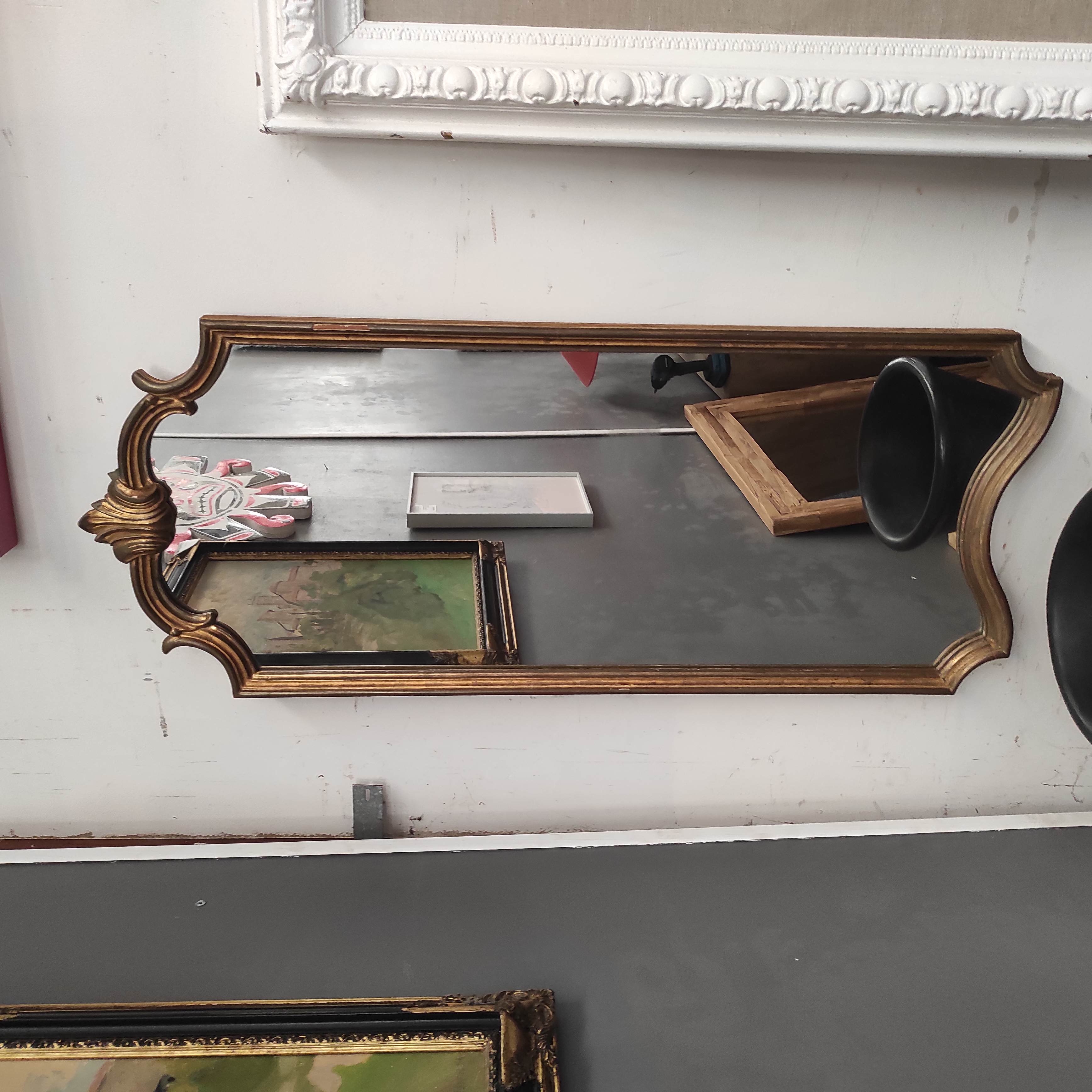 MIROIR DORE CHANTOURNE A DECOR DE COQUILLE 117 X 47 CM