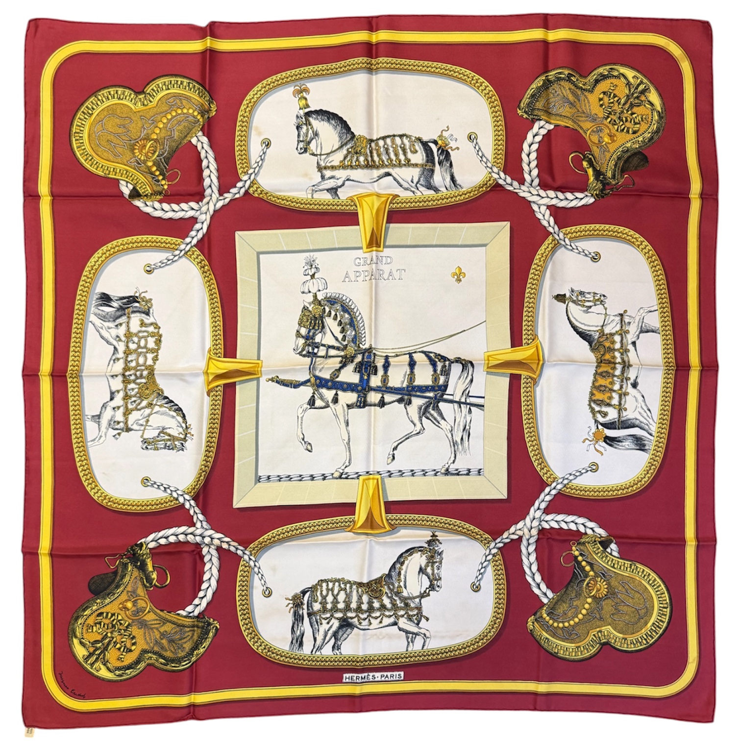HERMES CARRE GRAND APPARAT DE JACQUES EUDEL FOND BORDEAUX (TACHES)