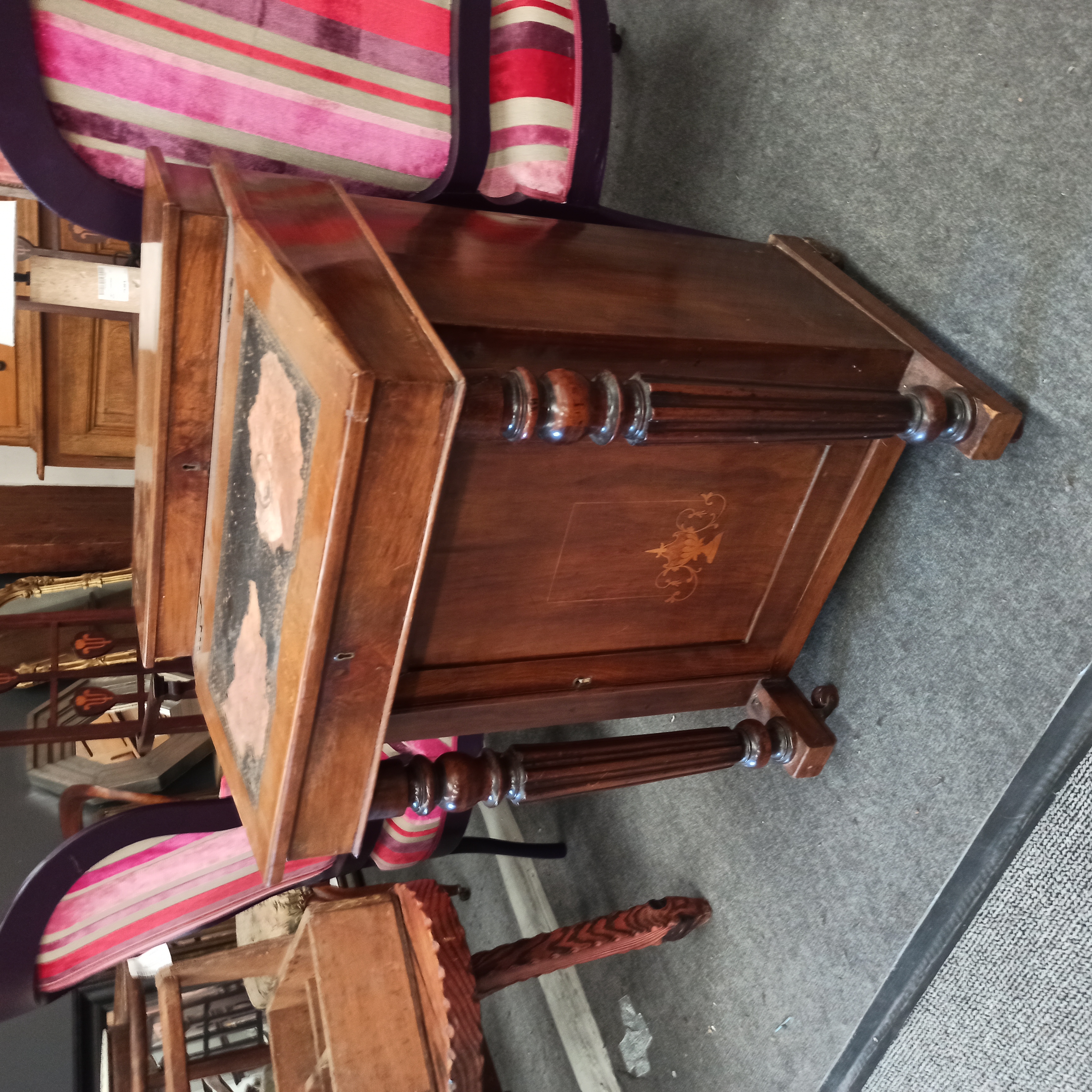 7 M7 DAVENPORT 1 PORTE + 1 TIROIR 52/80/44 CM CUIR EN L ETAT