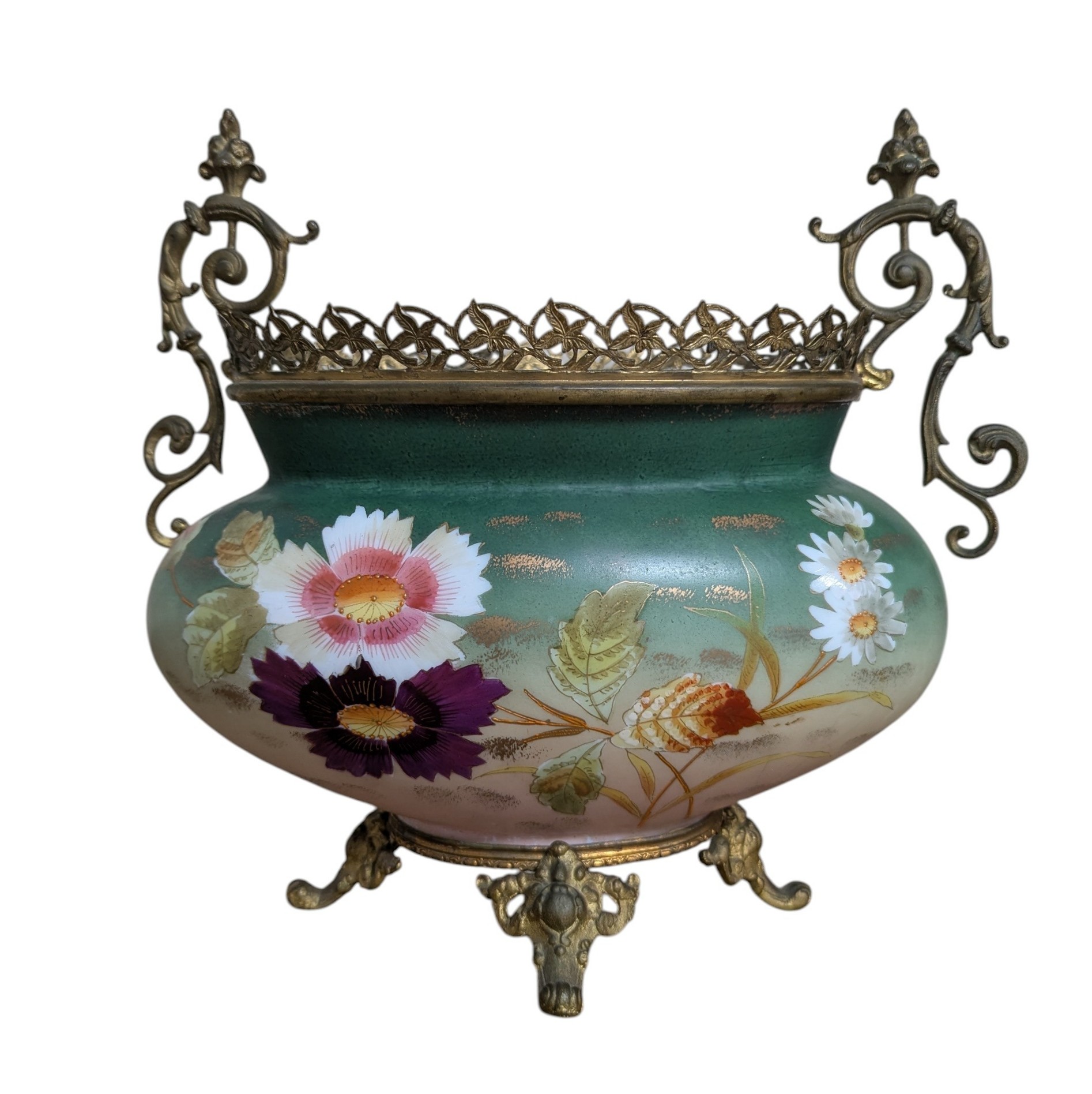 JARDINIERE EN PORCELAINE CERCLAGE DE LAITON A DECOR DE FLEURS 28 x 27 x 15 CM
