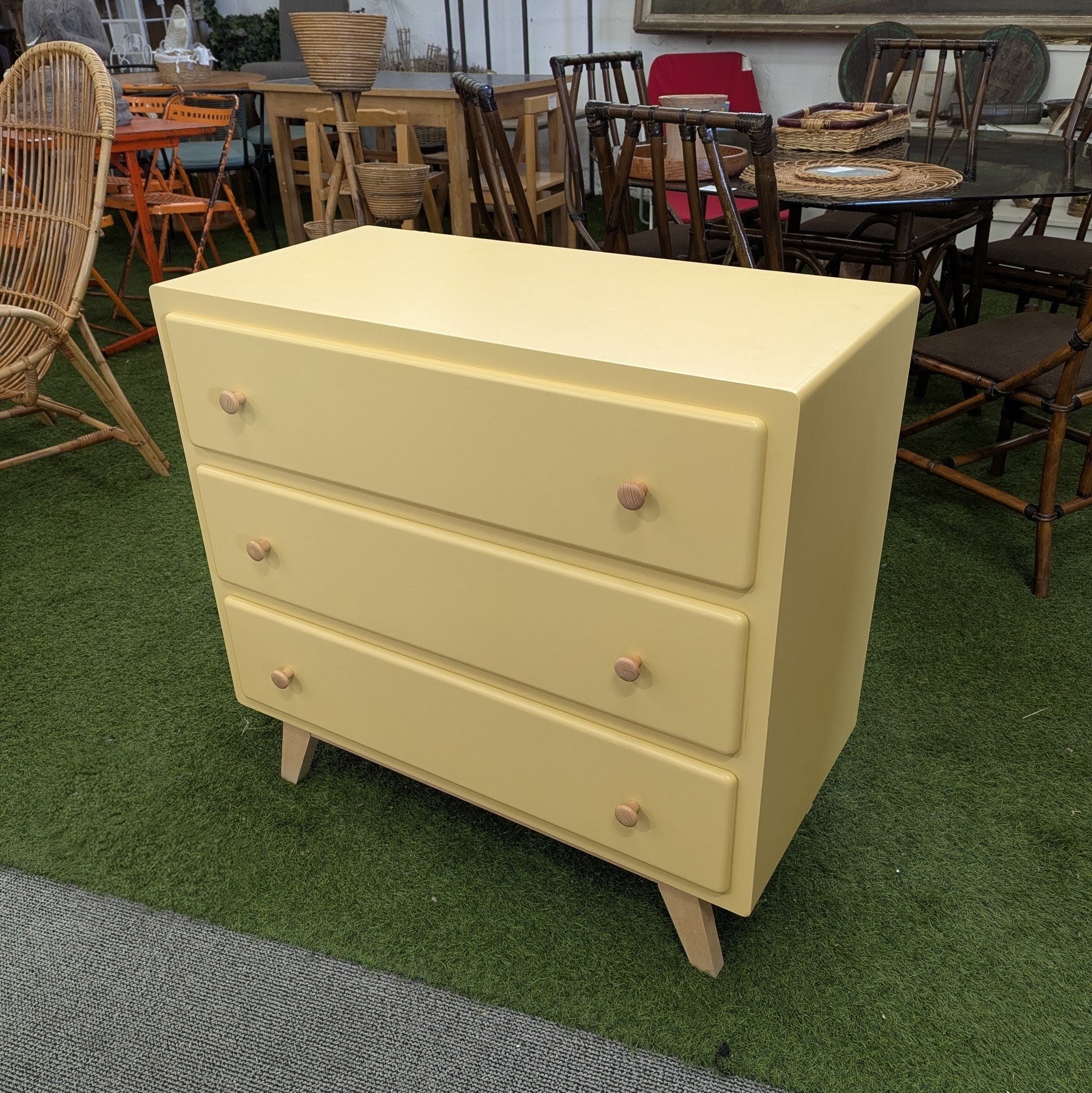 COMMODE JAUNE 3 TIROIRS 85/80/40 CM PIEDS COMPAS