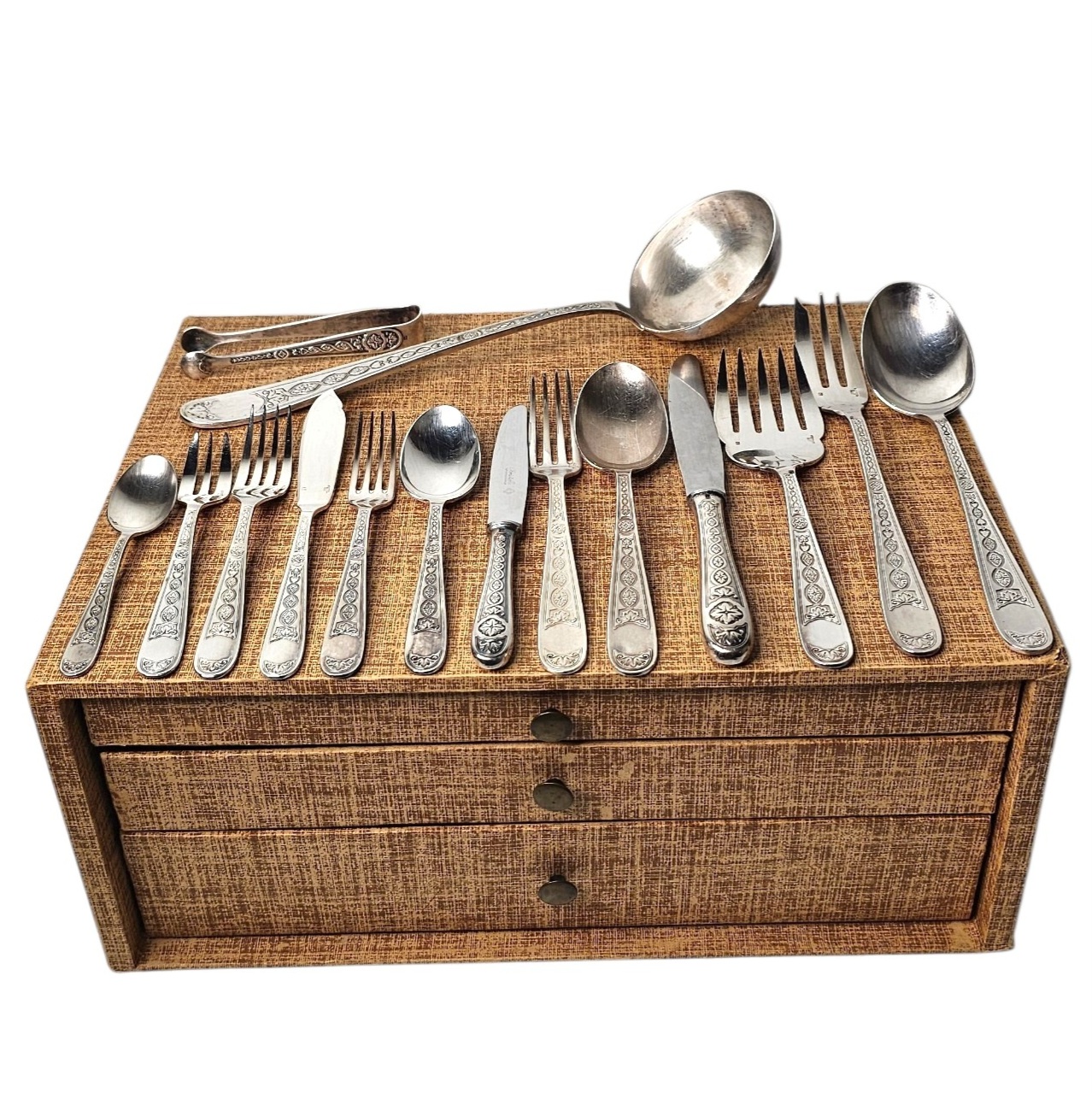 CHRISTOFLE VILLEROY MENAGERE 124 PIECES EN METAL ARGENTE + COFFRET