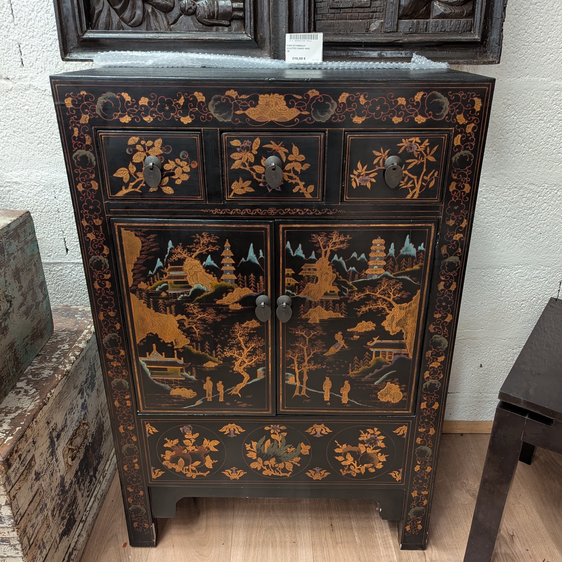 MEUBLE DECOR DORE 2 PORTES + 3 TIROIRS 70/105/40 CM DE STYLE CHINOIS