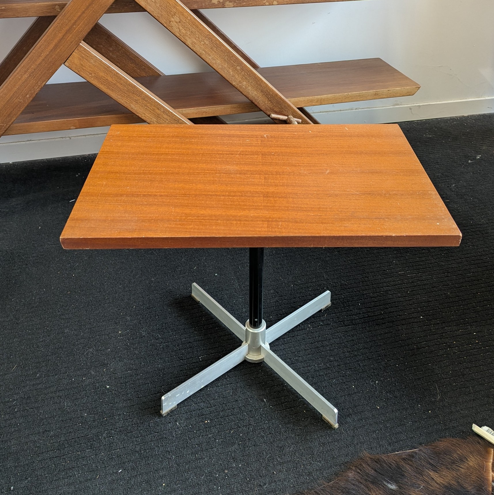 TABLE BASSE ANNEES 70 DLG KNOLL