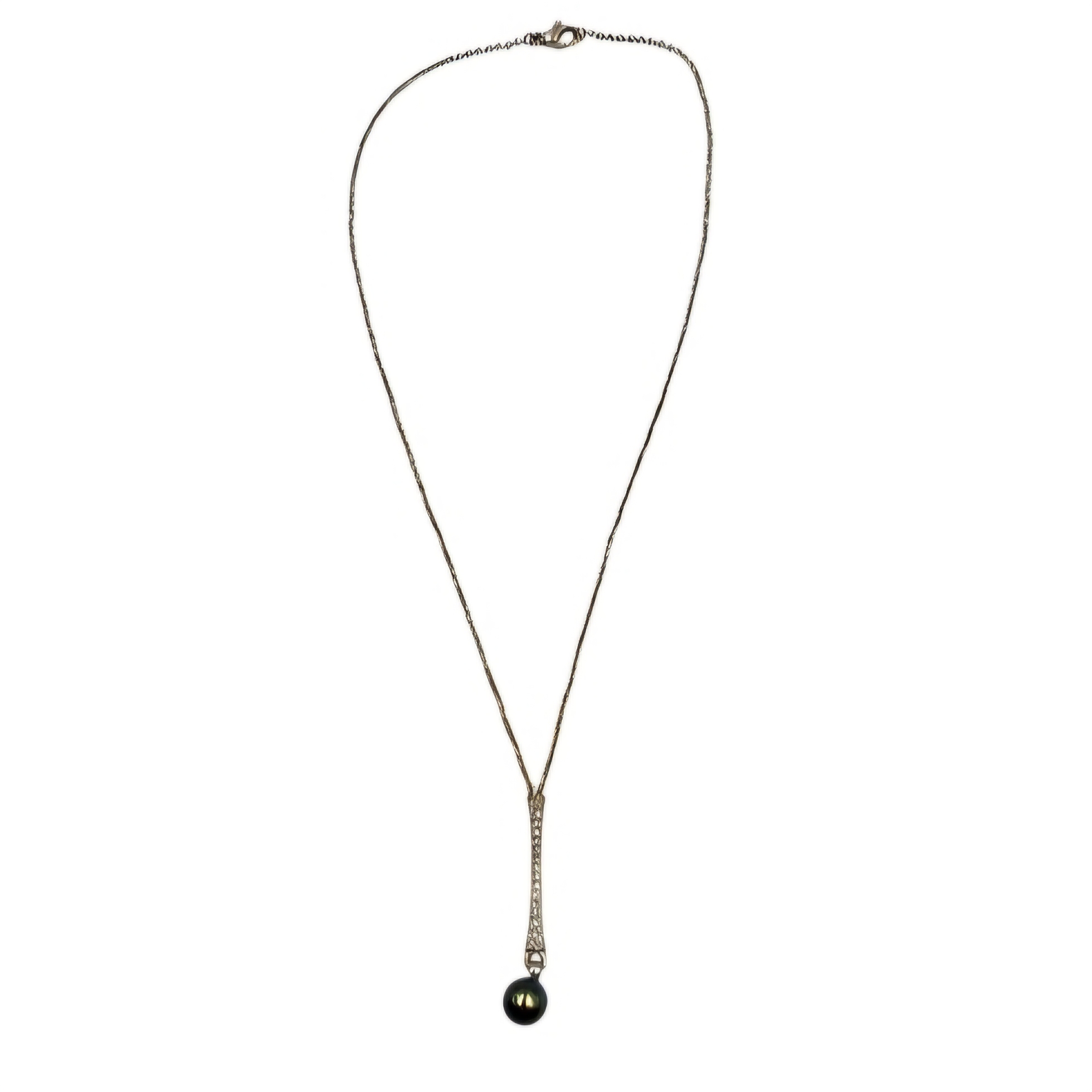 COLLIER CRAVATE EN OR BLANC (AIGLE) 26 DIAMANTS ET  PERLE DE TAHITI PB 5.93 GR