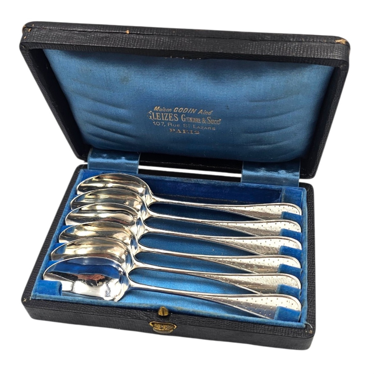 6 CUILLERES A CAFE EN ARGENT (MINERVE) A DECOR DE MEDAILLON 106.17 GR