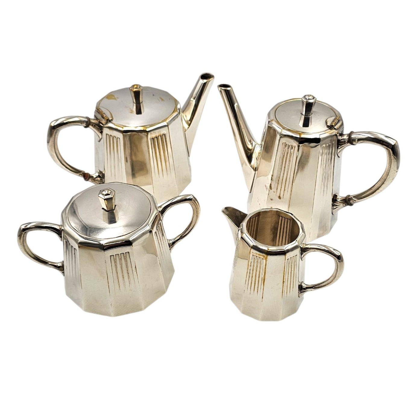 4 PIECES DE FORME ART DECO EN METAL ARGENTE (EN L ETAT)