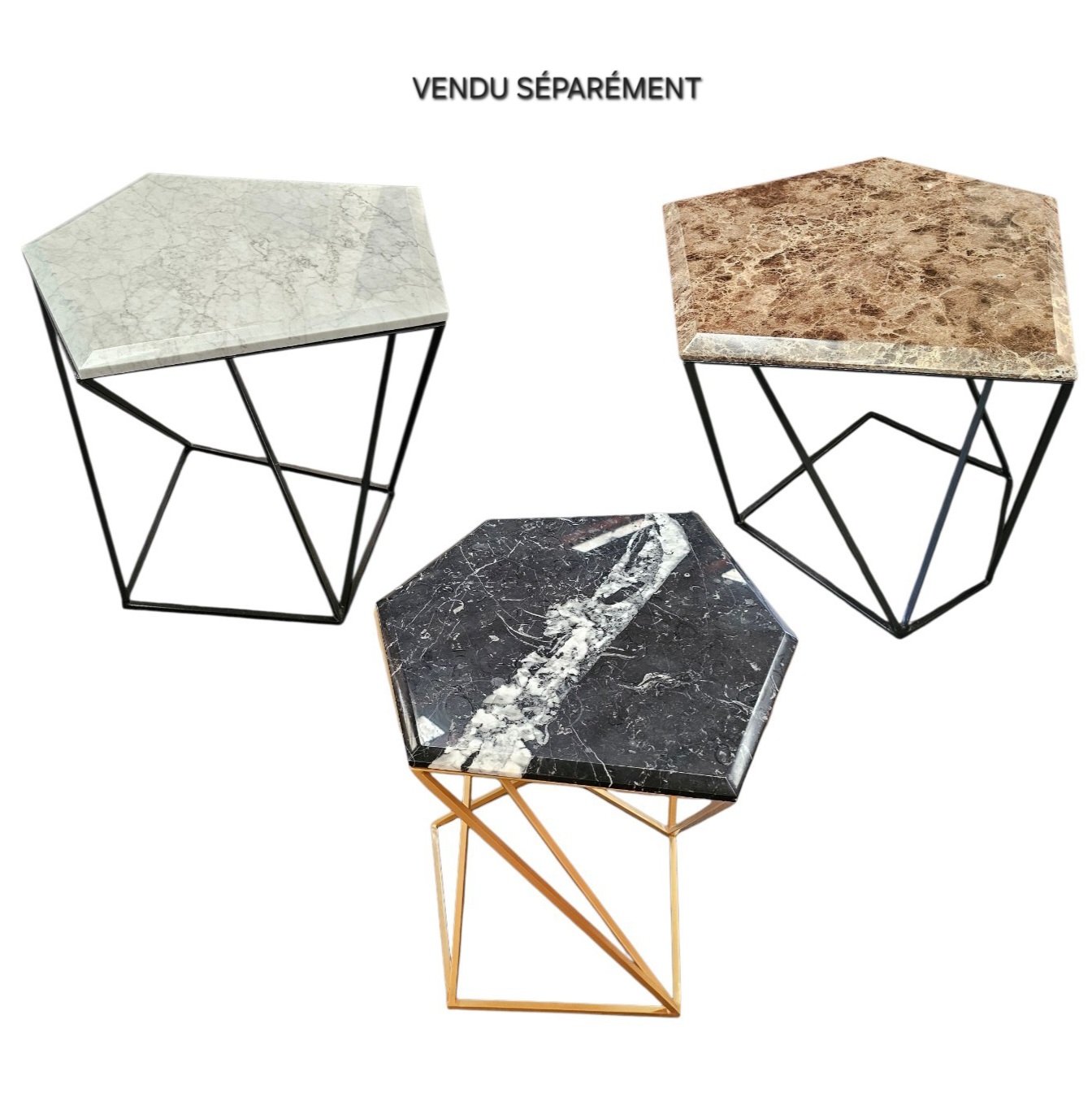 TABLE BASSE DE MIKA GOODS DESSUS MARBRE 