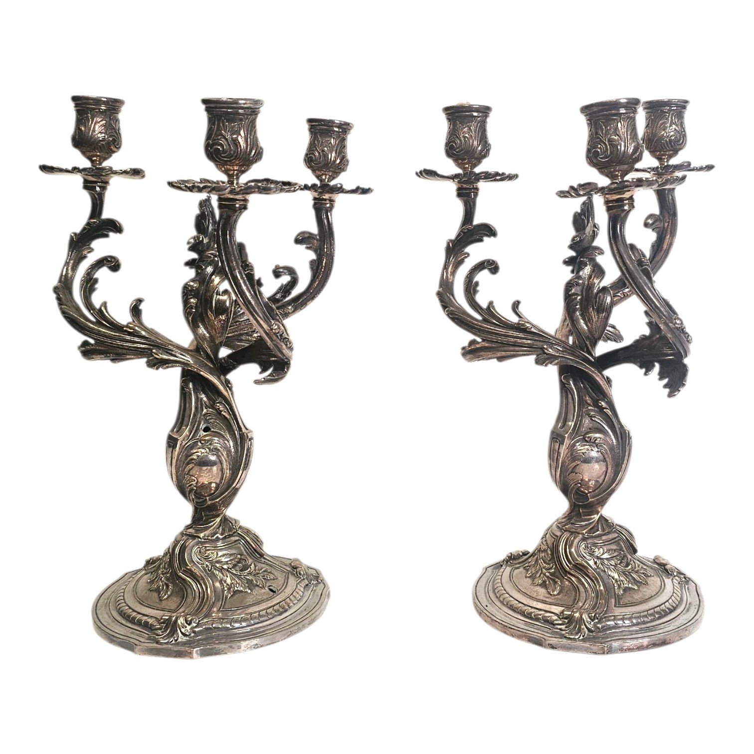 CHRISTOFLE PAIRE DE CHANDELIERS A 3 BRANCHES EN METAL ARGENTE H 34 CM L 23 CM