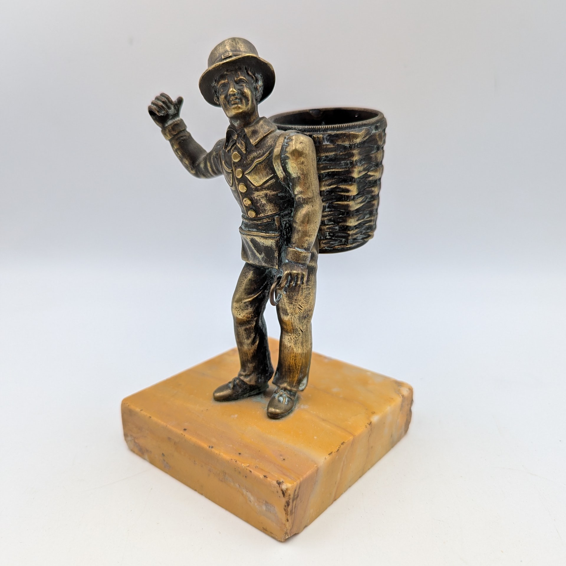 BRONZE VIEUX METIER 15 CM  AVEC TERRASSE 