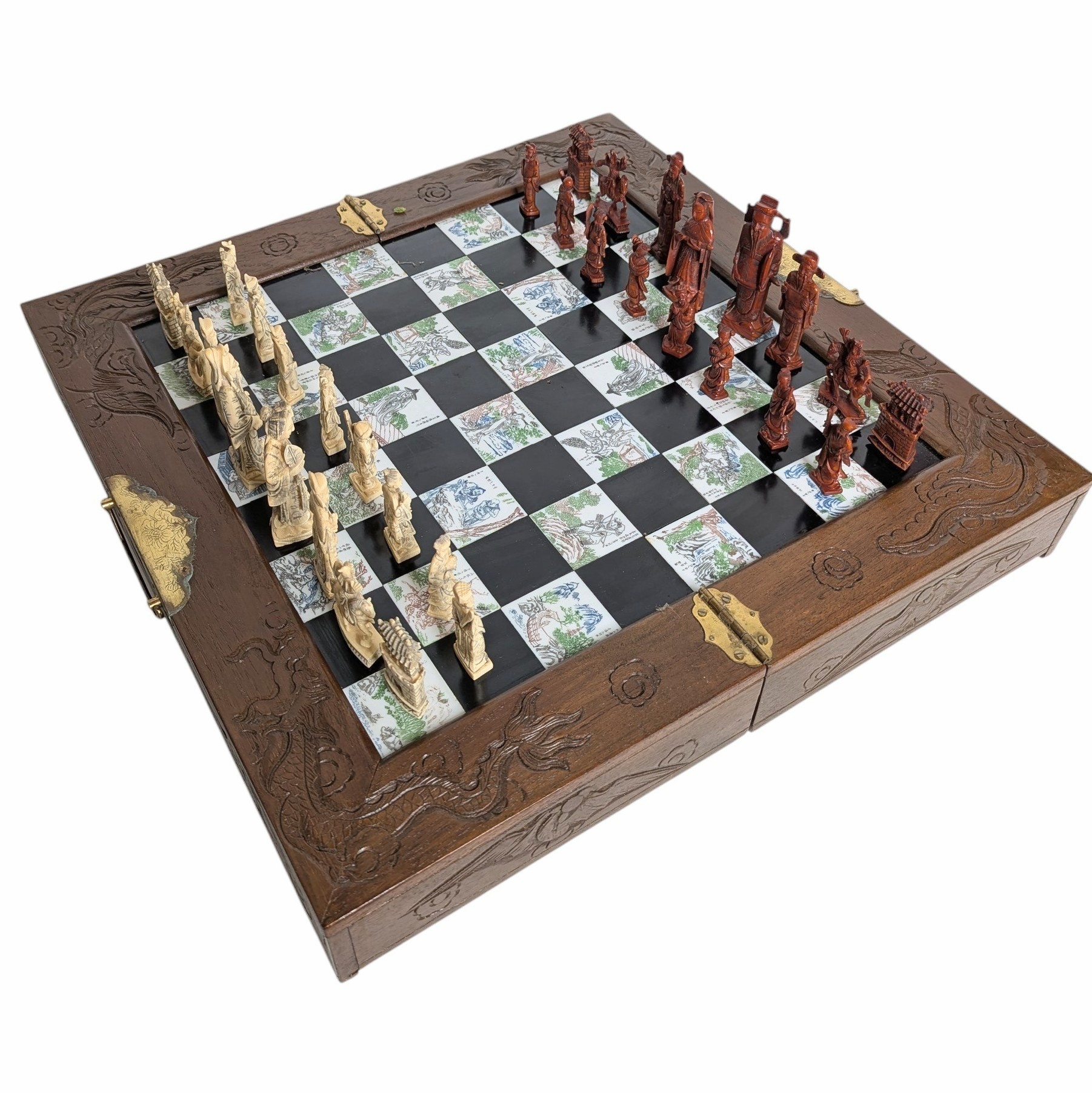 JEU D ECHEC ET SES PIECES DECOR ASIATIQUE 