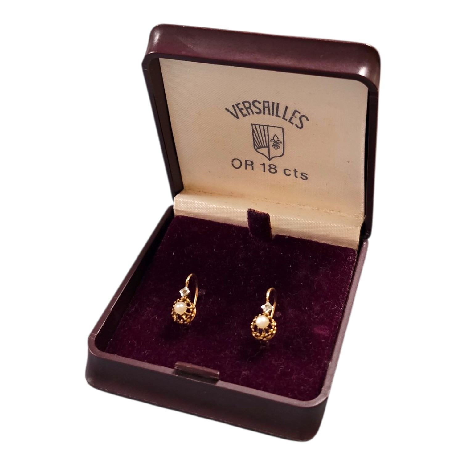 BOUCLES D OREILLES DORMEUSES EN OR (AIGLE) PERLES ET ECLATS DE DIAMANTS 1.26GR 