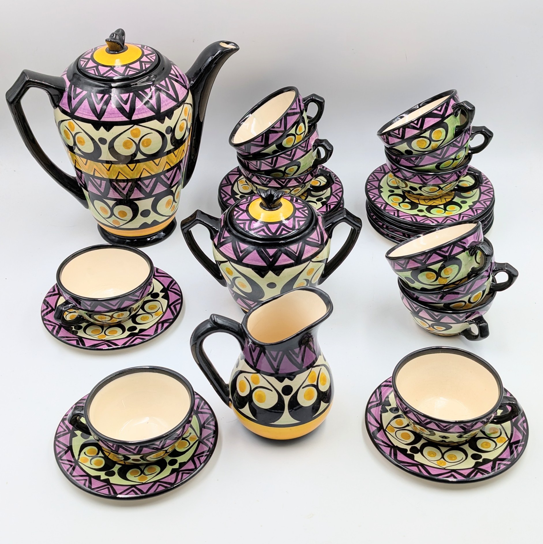 FAIENCE DE ST JEAN SERVICE A DESSERT MULTICOLORE (ECLATS)