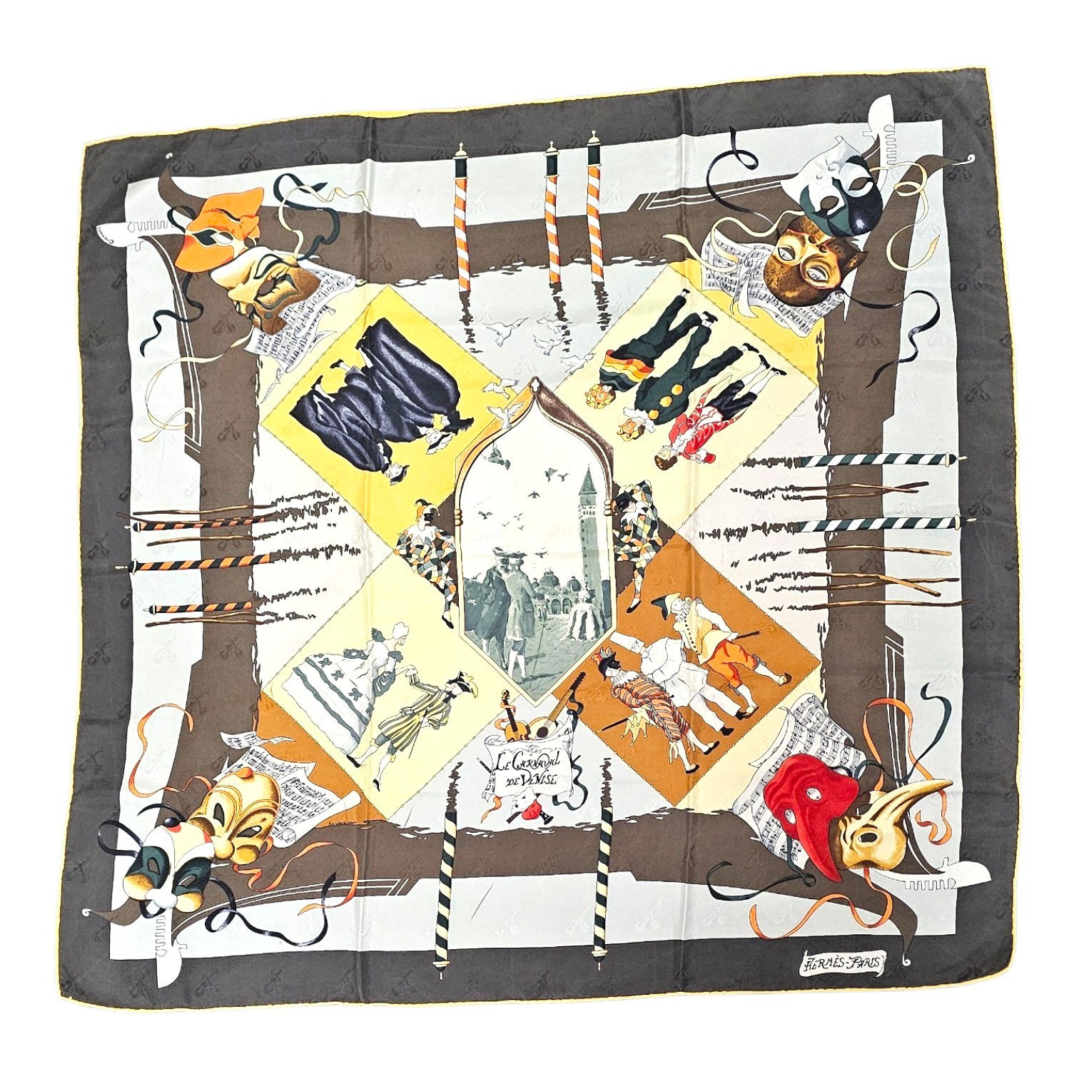 HERMES CARRE LE CARNAVAL DE VENISE DE WATRIGANT HUBERT SOIE BRODEE LISERE JAUNE