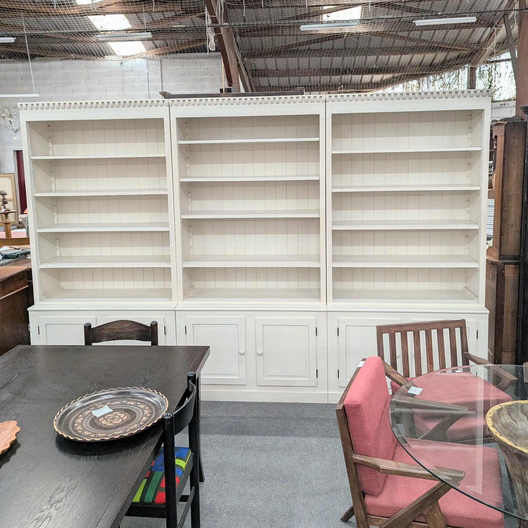 GRANDE BIBLIOTHEQUE 3 MODULES 6 PORTES 12 ETAGERES 330/220/50 CM HETRE BLANCHI