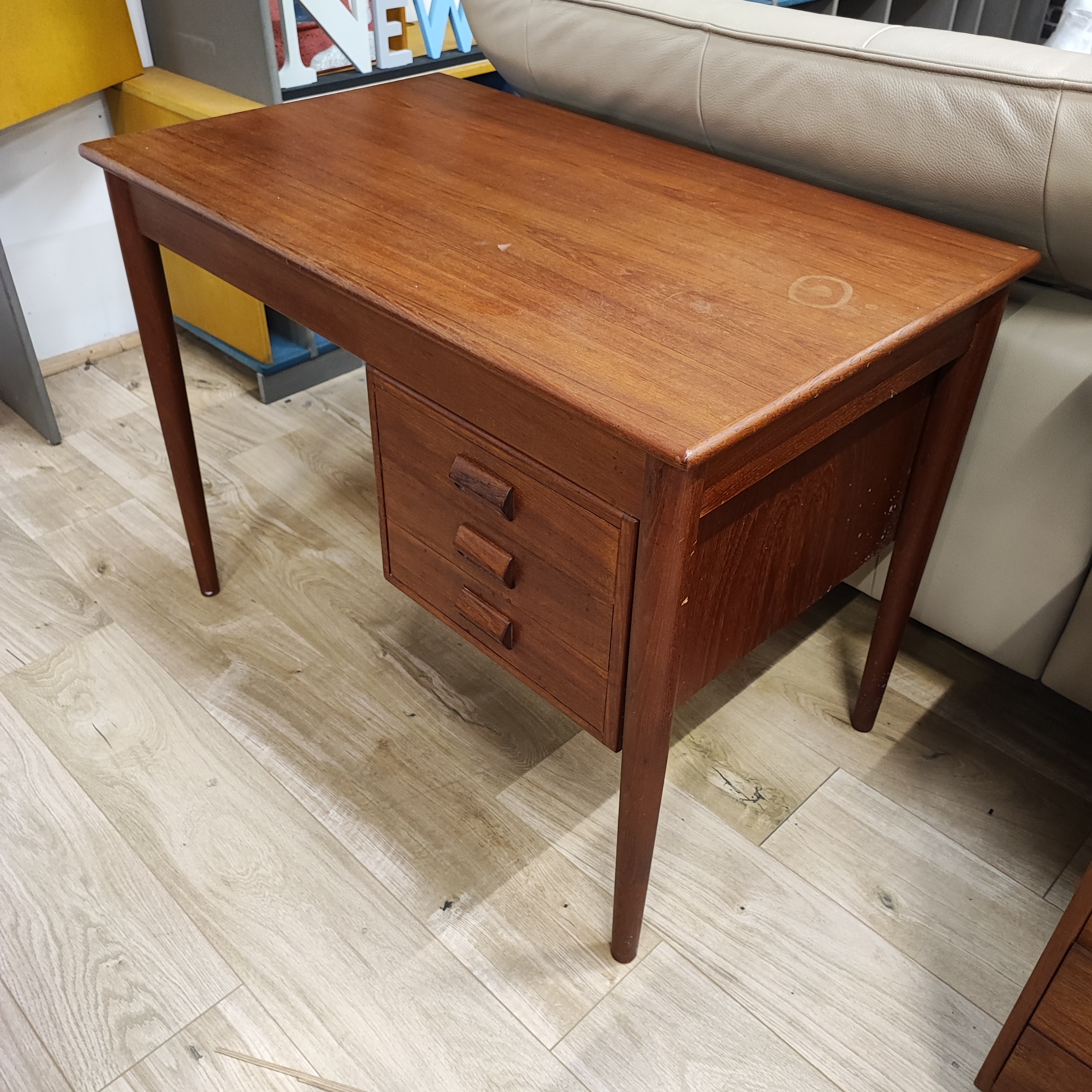 SOBORG BUREAU SCANDINAVE 3 TIROIRS 100/73/60 CM EN L ETAT