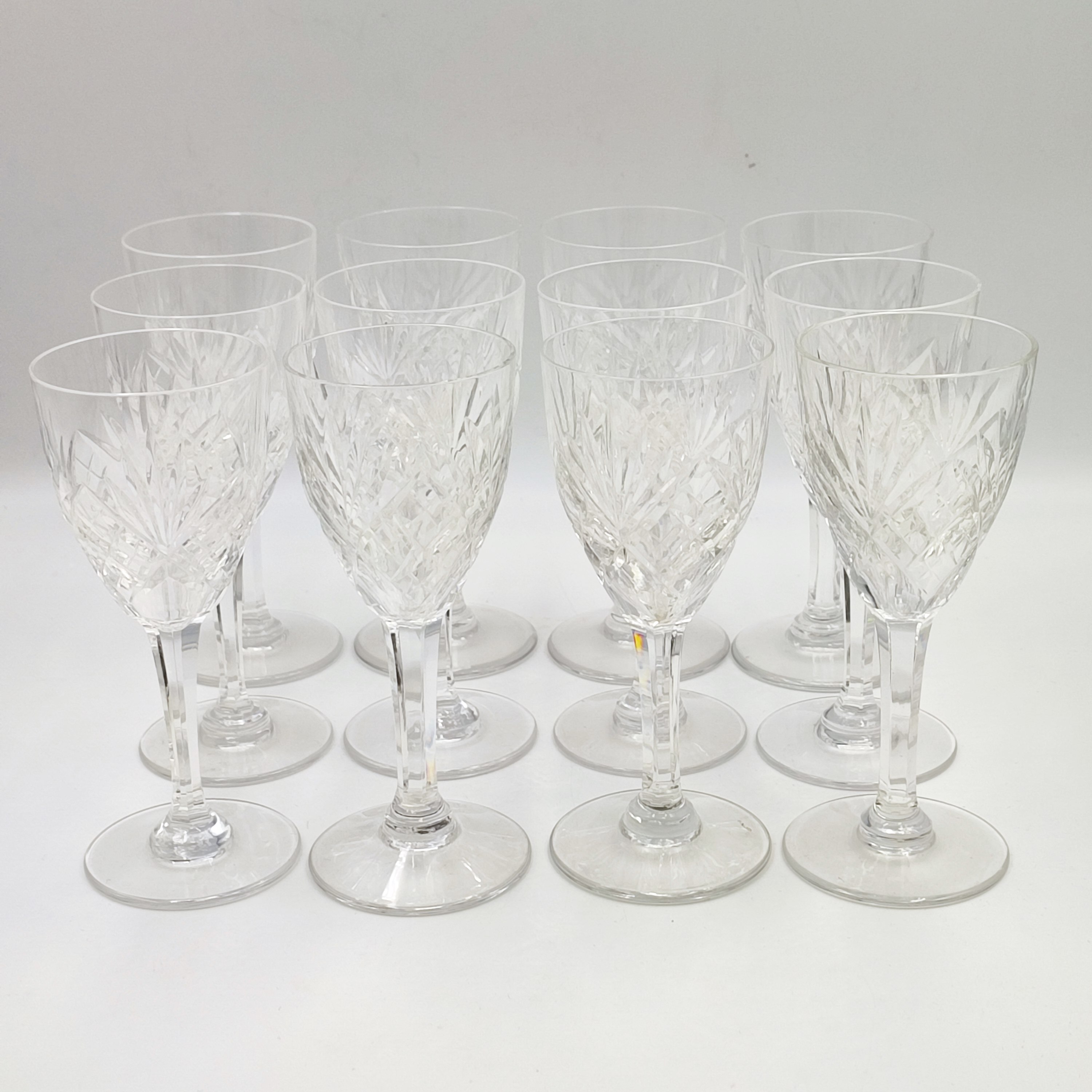 SAINT LOUIS CHANTILLY 12 VERRES A VIN 15 CM EN CRISTAL