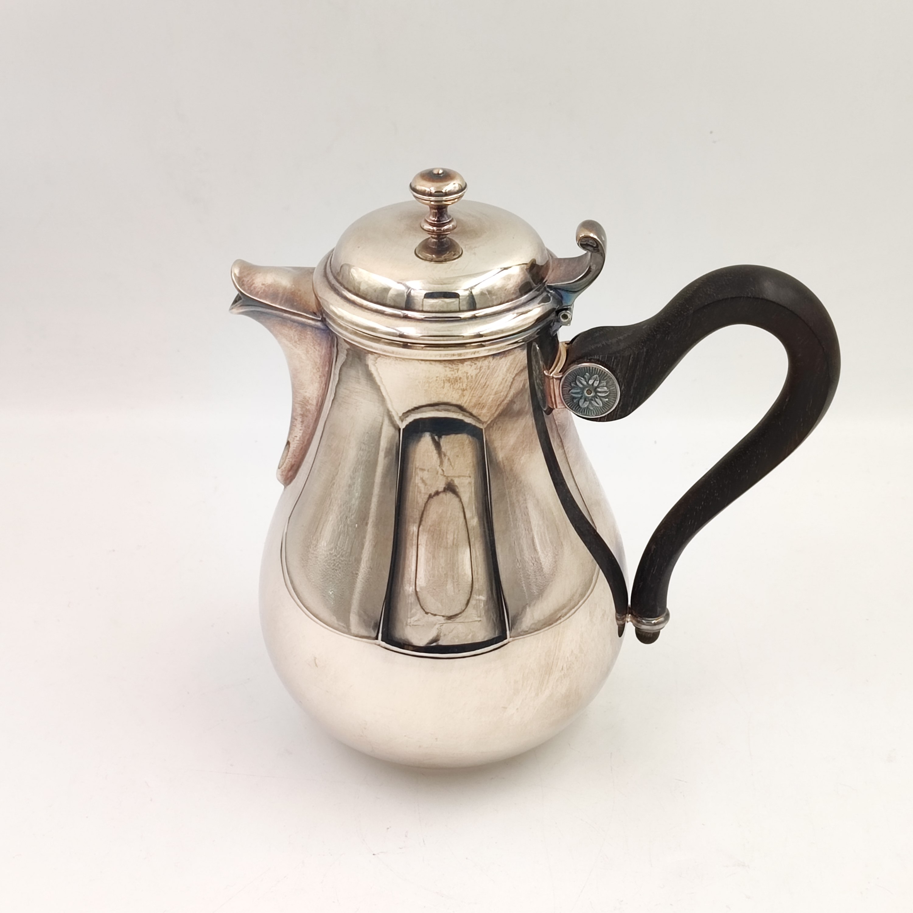 CHRISTOFLE BAGATELLE CAFETIERE EN METAL ARGENTE ET PALISSANDRE