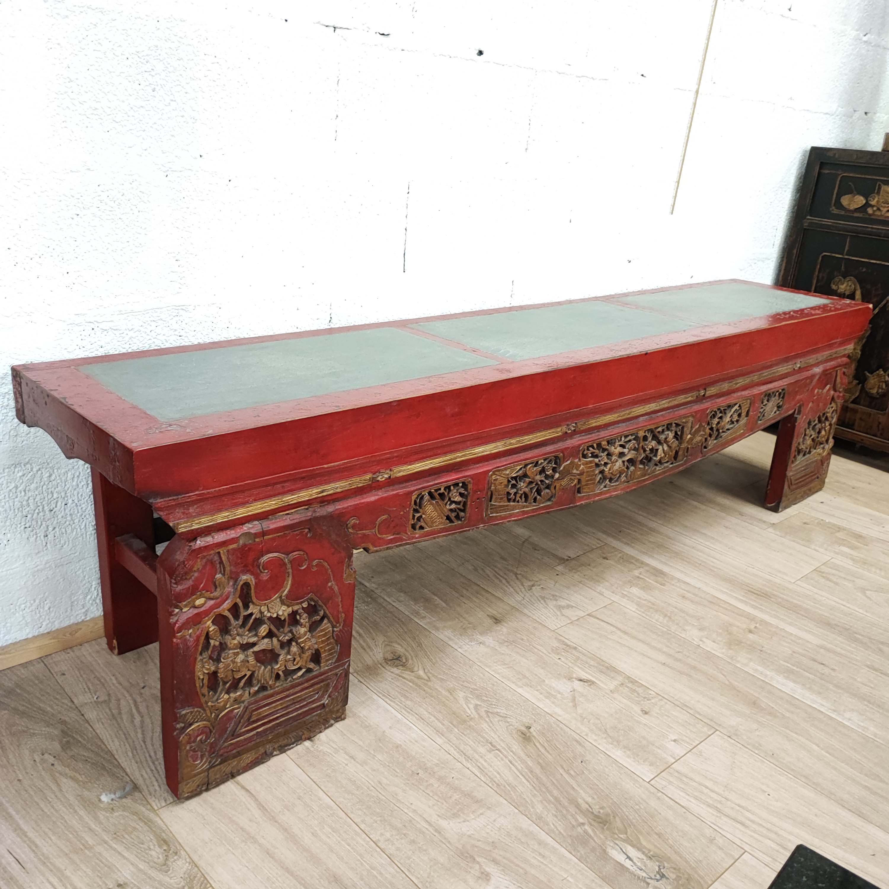 CONSOLE BASSE OU BANC CHINOIS 200/52/41 CM AVEC PLAQUES EN GRANITE