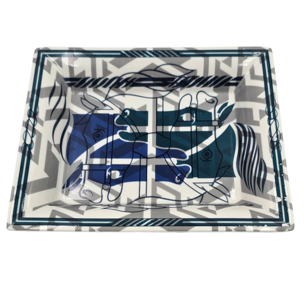 HERMES QUADRIGE VIDE POCHE DECOR CHEVAUX EN PORCELAINE (ECLATS) - V.P.P.